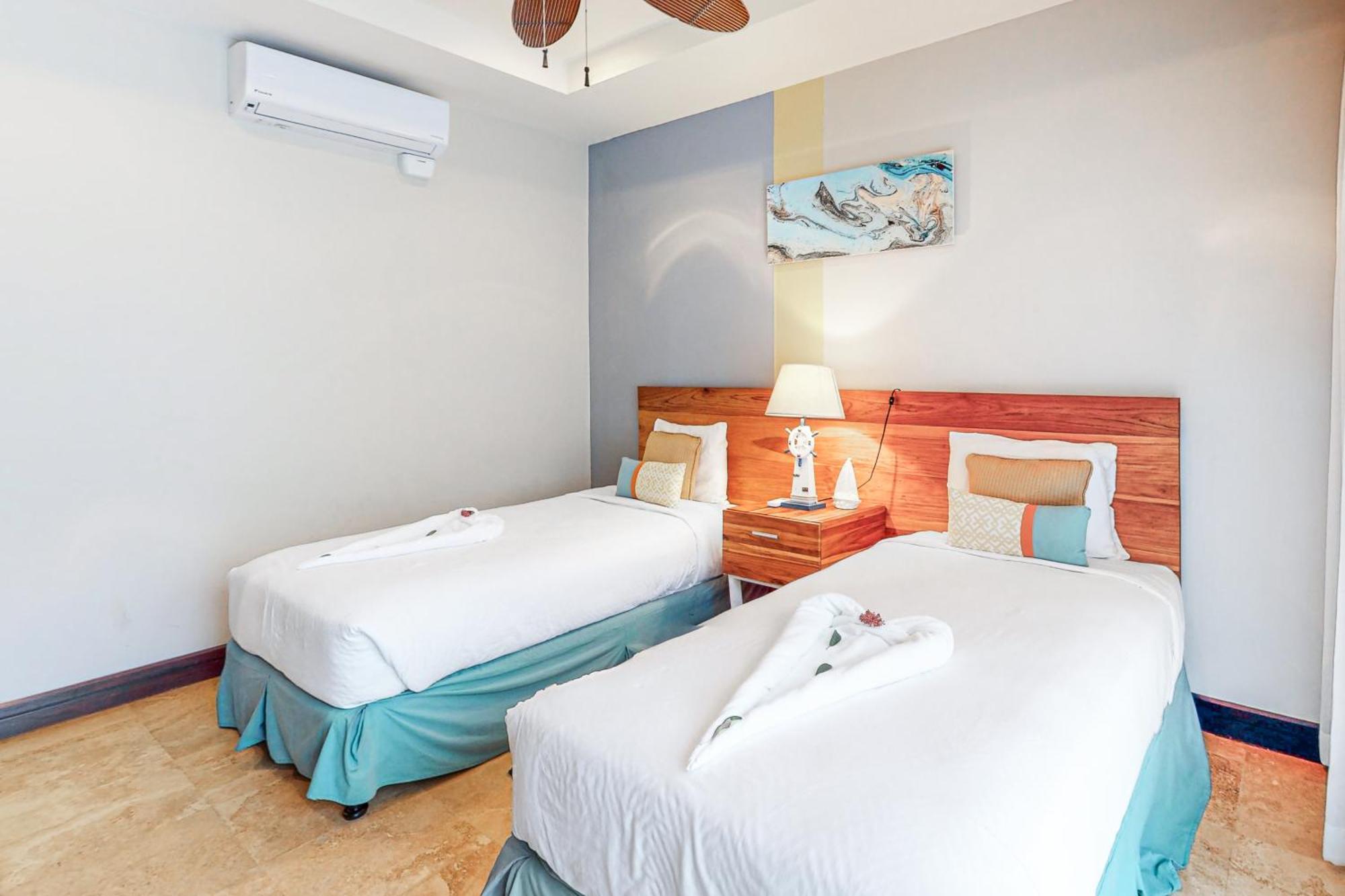 Condo @ Azul Paraiso Coco Room photo